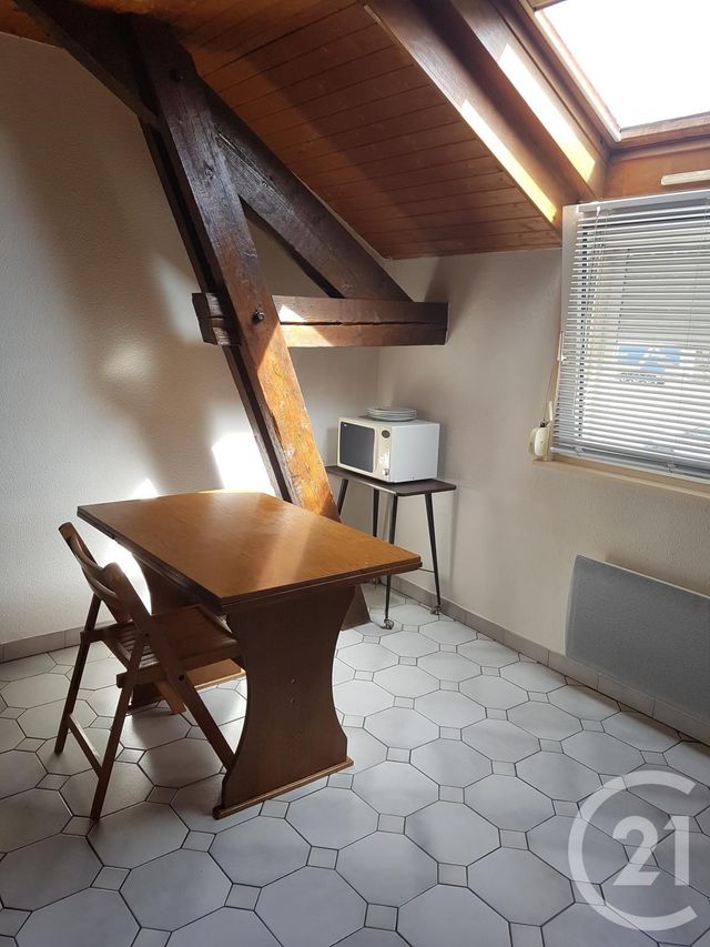 Afficher la photo en grand Appartement F1 à louer - 1 pièce - 24.0 m2 - MORTEAU - 25 - FRANCHE-COMTE - Century 21 Pg Immobilier
