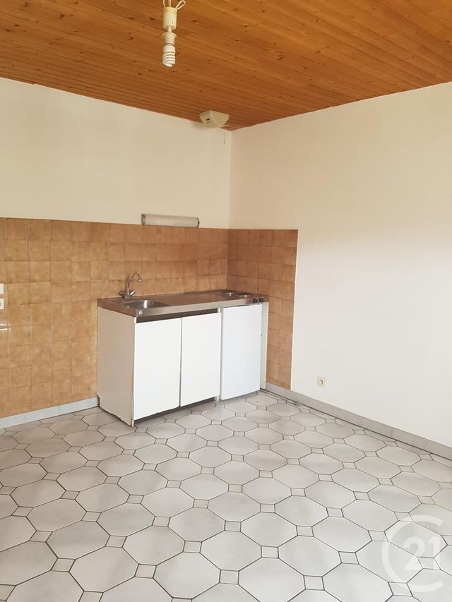 Afficher la photo en grand Appartement F1 à louer - 1 pièce - 24.0 m2 - MORTEAU - 25 - FRANCHE-COMTE - Century 21 Pg Immobilier