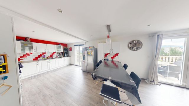 maison à vendre - 9 pièces - 271.0 m2 - VILLERS LE LAC - 25 - FRANCHE-COMTE - Century 21 Avenir Immobilier