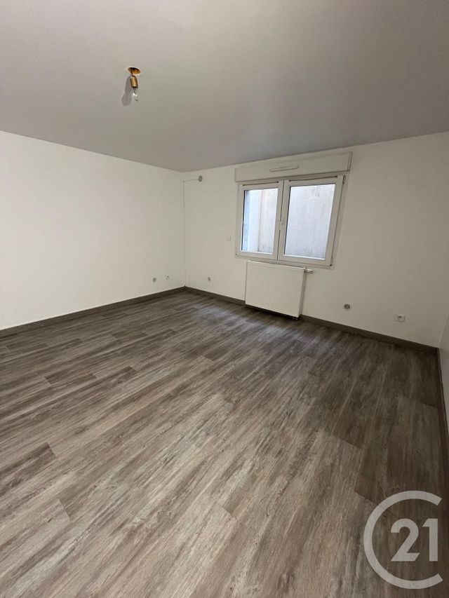 Appartement F3 à louer - 3 pièces - 91.9 m2 - LES FINS - 25 - FRANCHE-COMTE - Century 21 Avenir Immobilier