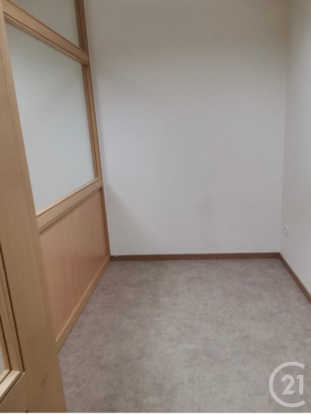 Afficher la photo en grand Appartement Local à louer - 1 pièce - 49.14 m2 - VILLERS LE LAC - 25 - FRANCHE-COMTE - Century 21 Avenir Immobilier