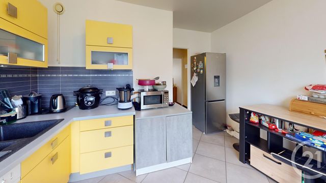 Appartement F3 à vendre - 3 pièces - 81.86 m2 - MORTEAU - 25 - FRANCHE-COMTE - Century 21 Avenir Immobilier