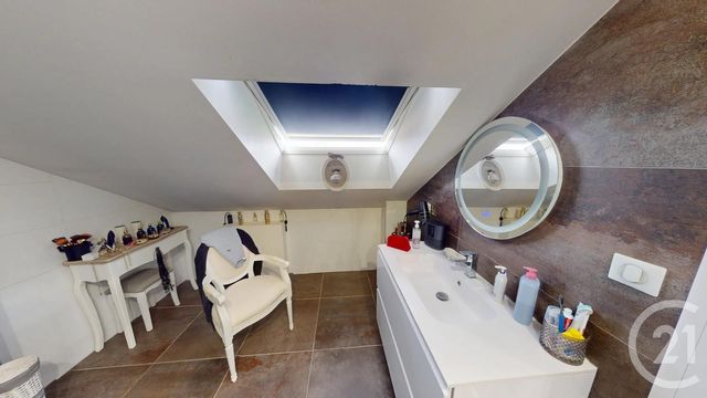 Appartement F3 bis à vendre - 4 pièces - 144.05 m2 - MONTLEBON - 25 - FRANCHE-COMTE - Century 21 Avenir Immobilier