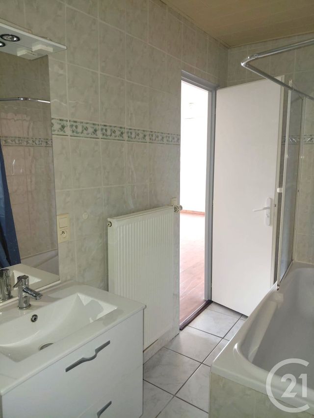 Appartement T3 à vendre - 3 pièces - 68.78 m2 - MORTEAU - 25 - FRANCHE-COMTE - Century 21 Avenir Immobilier
